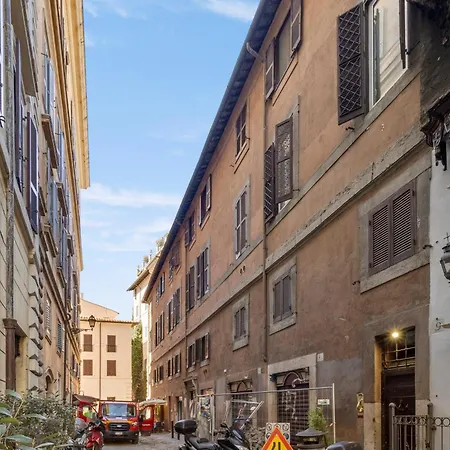 Pantheon Penthouse Appartamento *