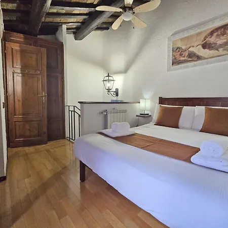 Pantheon Penthouse *