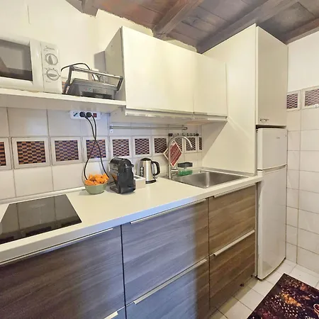 Pantheon Penthouse Apartment